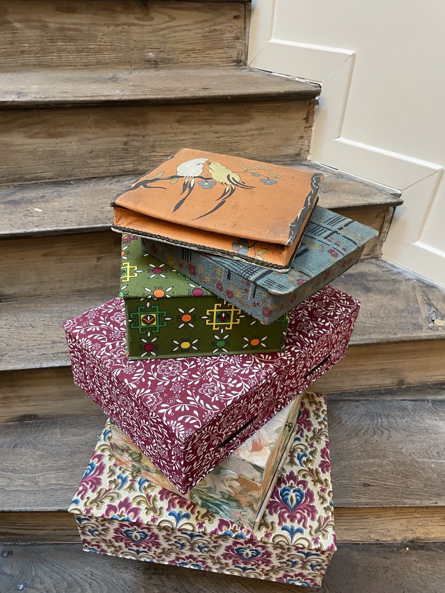 The Lot Of Vintage Fabric Boxes-photo-4