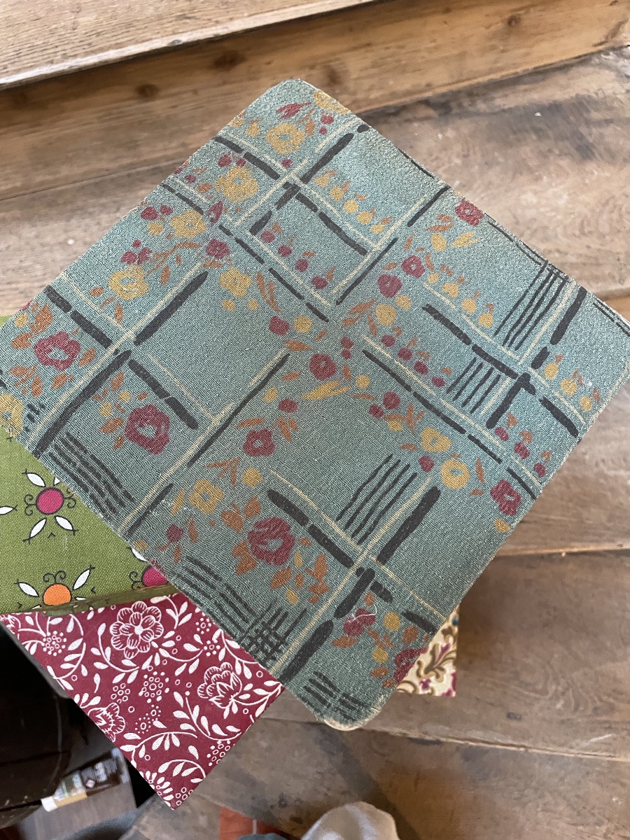 The Lot Of Vintage Fabric Boxes-photo-4