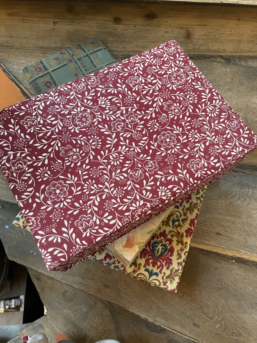 The Lot Of Vintage Fabric Boxes-photo-6