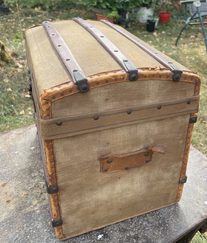 PETITE MALLE DE VÊTEMENTS DE POUPÉE - XIXE SIÈCLE-photo-5