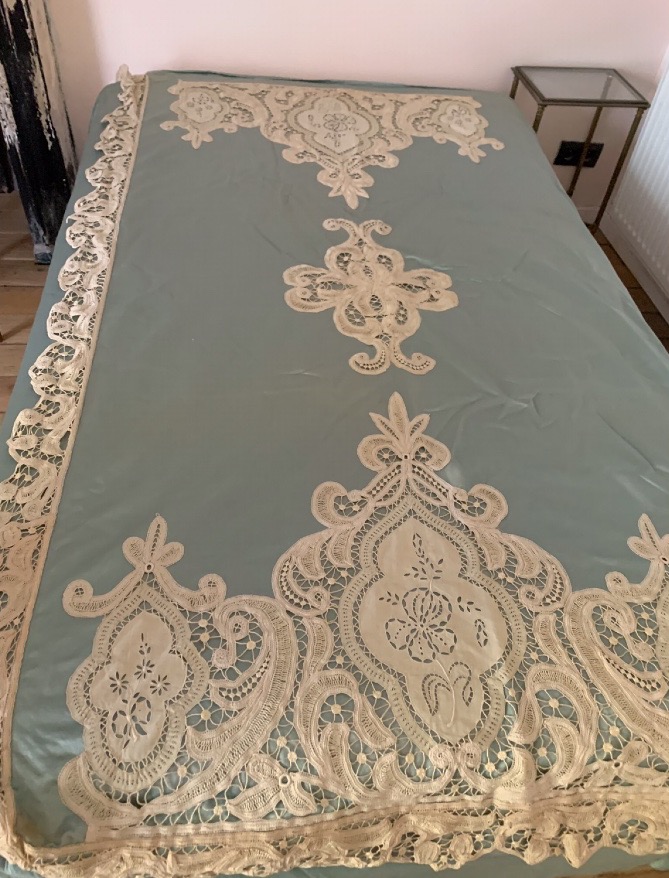 Silk Bed Cover -photo-2