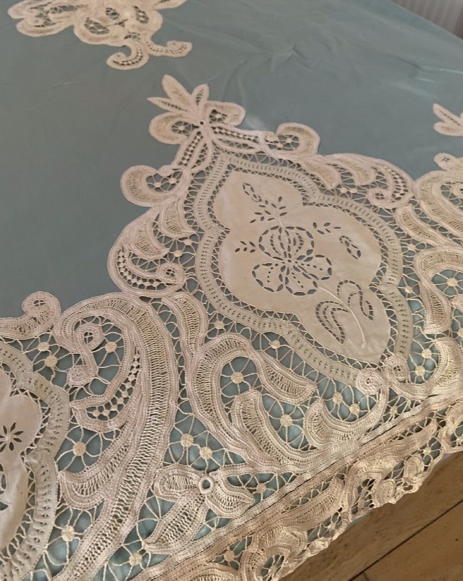 Silk Bed Cover -photo-2