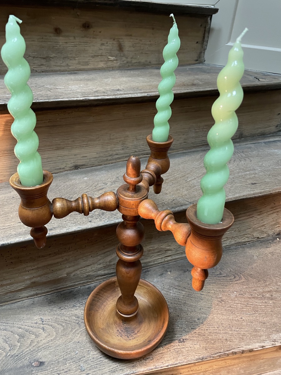Chandelier de style scandinave en bois tourné -photo-4