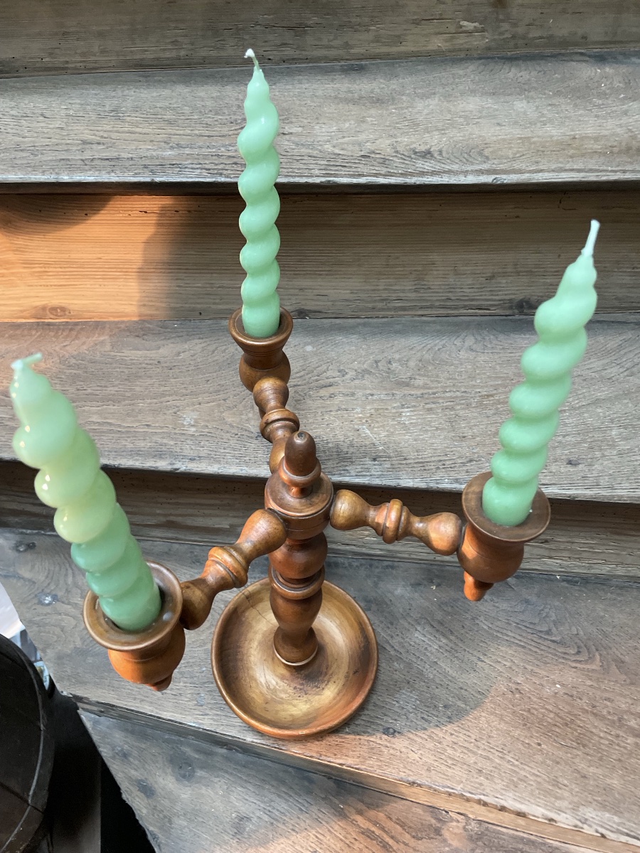 Chandelier de style scandinave en bois tourné -photo-7