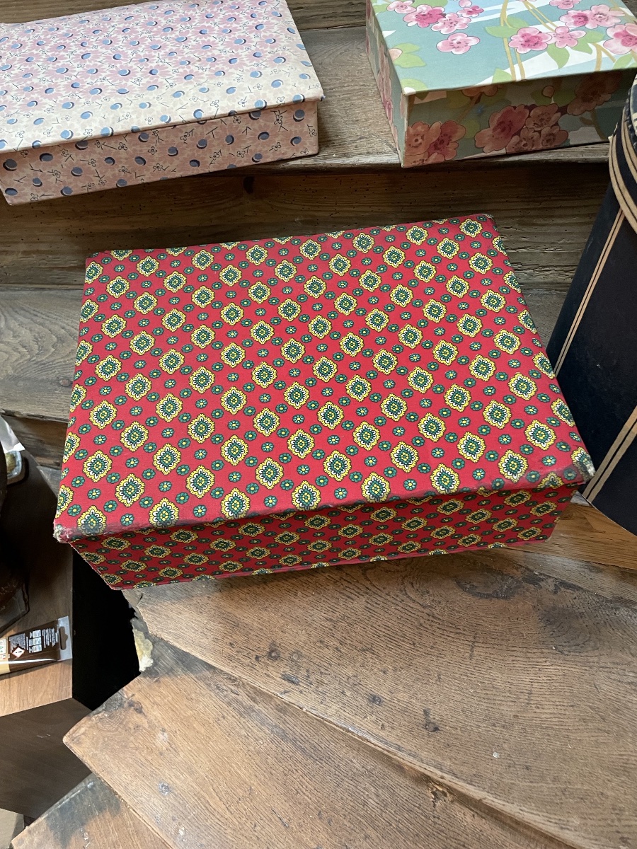 The Set Of Fabric And Cardboard Boxes -photo-5