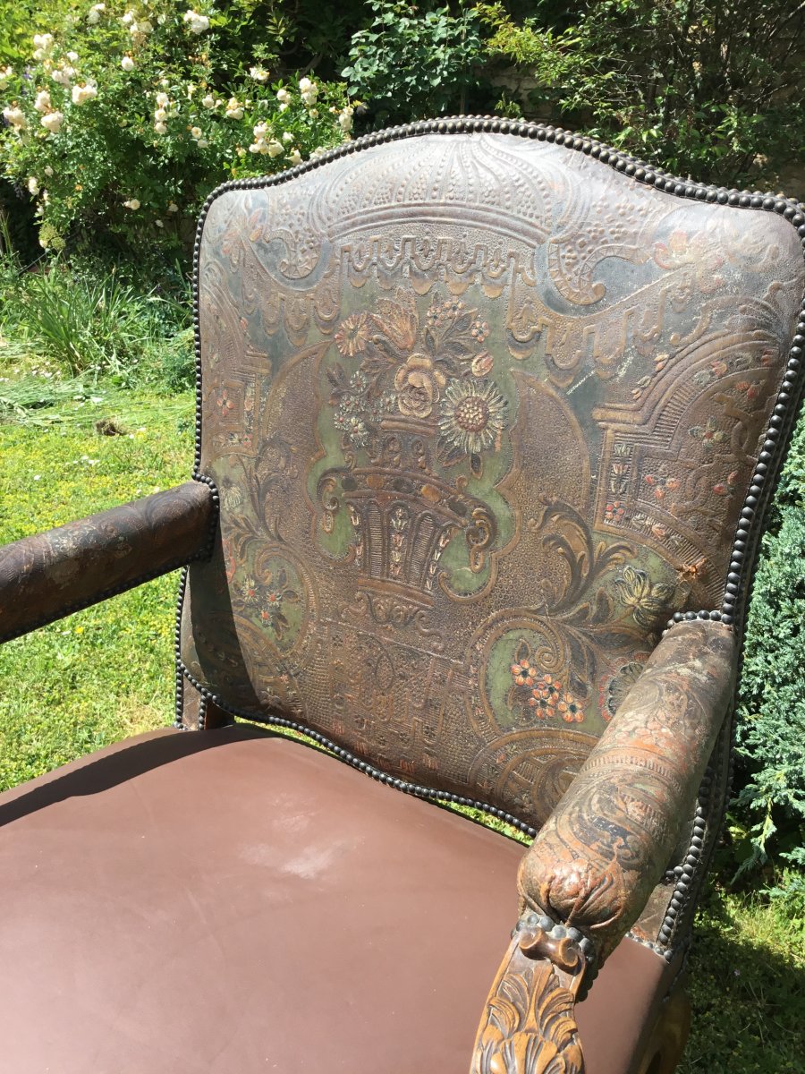 Large Fauteuil à Entretoise Recouvert D’un Cuir De Cordoue -photo-5