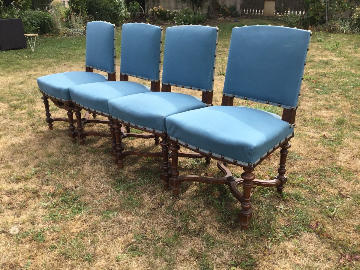 Suite Of 4 Louis XIII Style Chairs In Walnut-photo-3