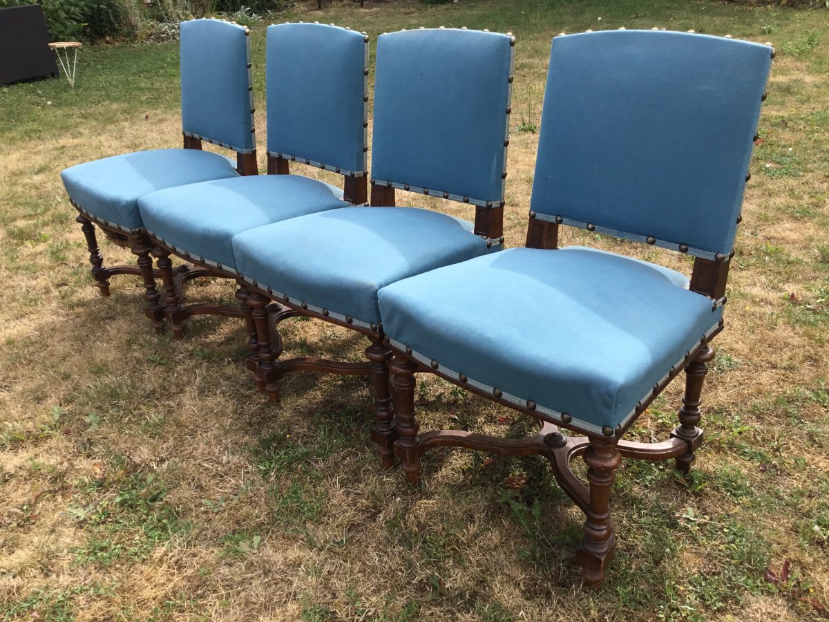 Suite Of 4 Louis XIII Style Chairs In Walnut