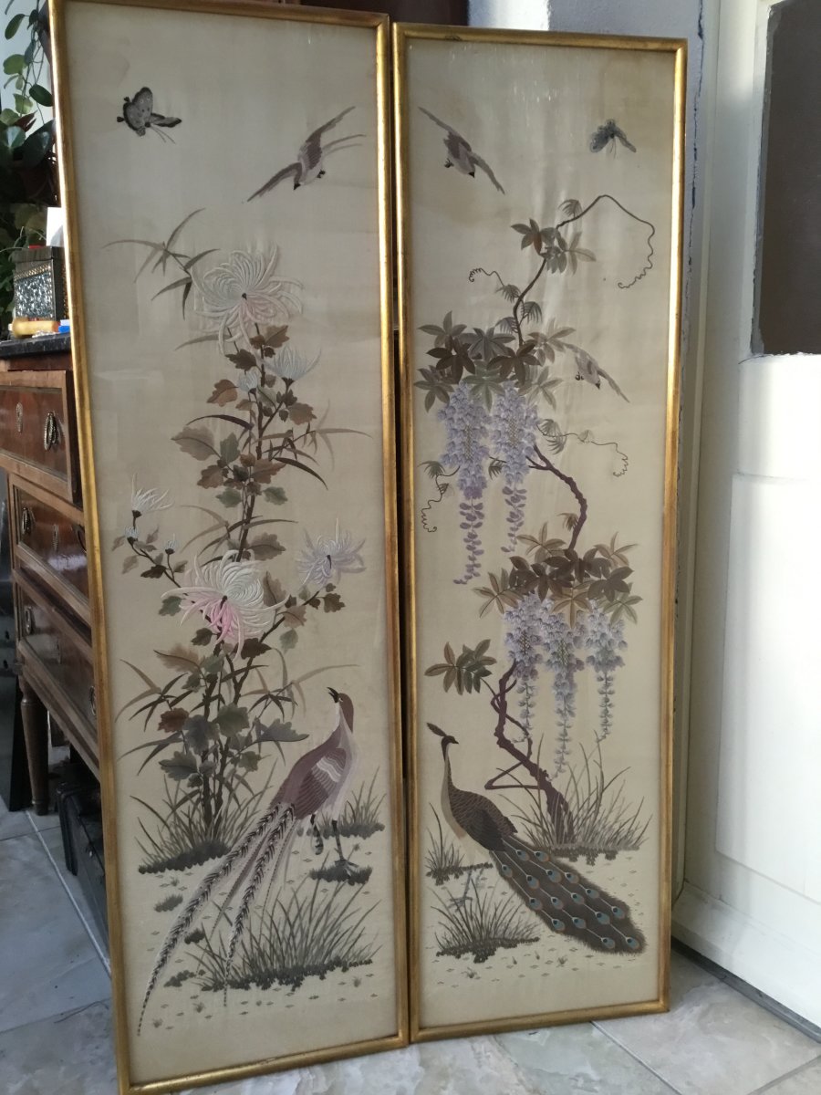 Pair Of Embroidery Decor Of Birds And Wisteria, China, Around 1900-photo-3