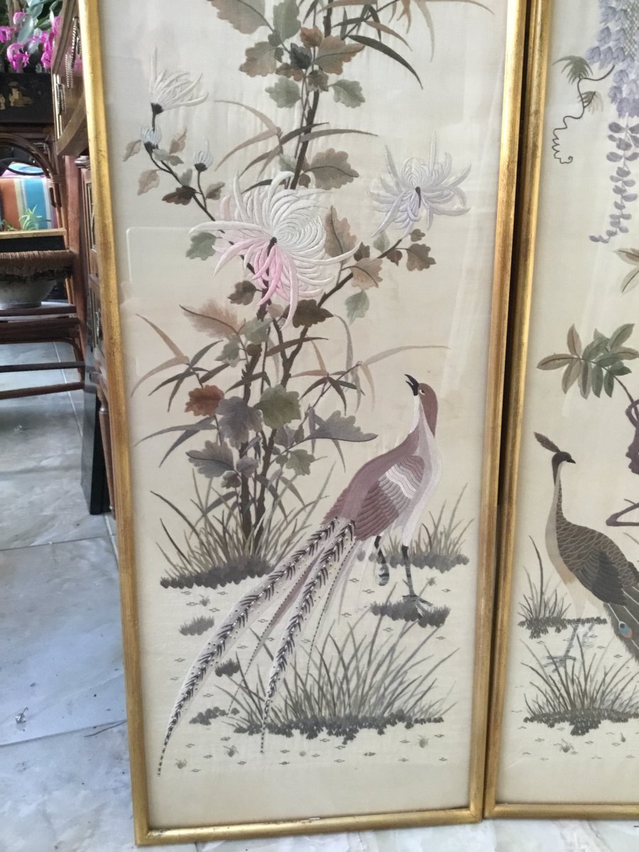 Pair Of Embroidery Decor Of Birds And Wisteria, China, Around 1900-photo-4