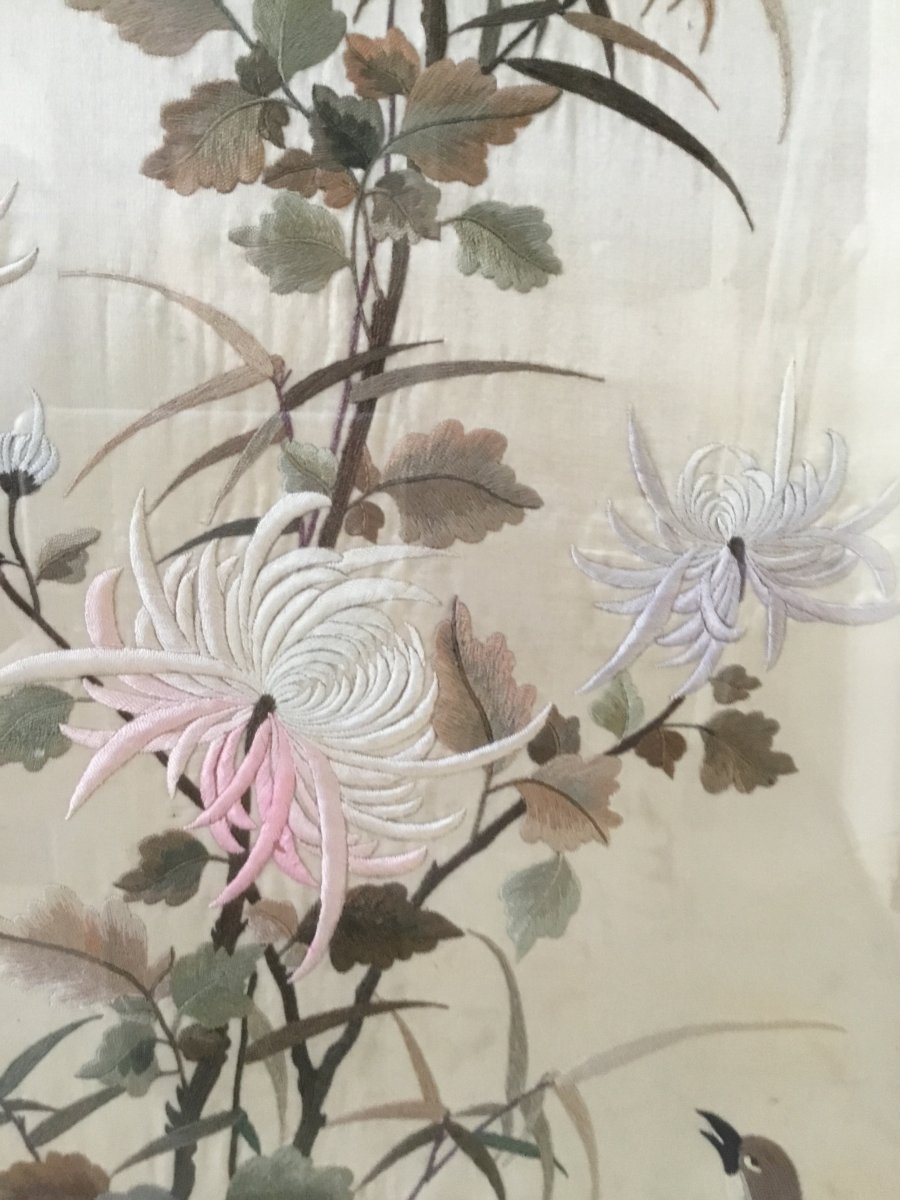 Pair Of Embroidery Decor Of Birds And Wisteria, China, Around 1900-photo-1