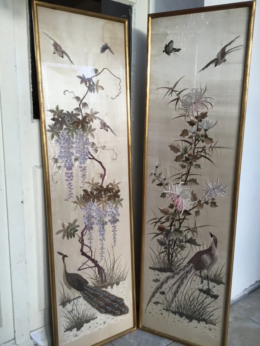 Pair Of Embroidery Decor Of Birds And Wisteria, China, Around 1900-photo-5