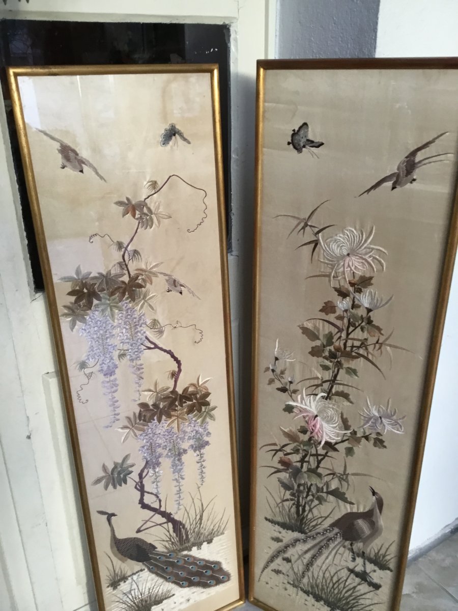 Pair Of Embroidery Decor Of Birds And Wisteria, China, Around 1900-photo-7