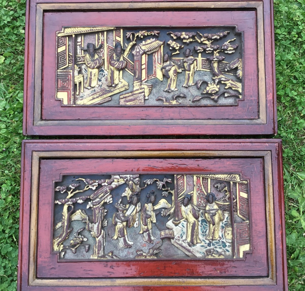 Paire De Tableaux Sculptés Scènes De Cour , Chine
