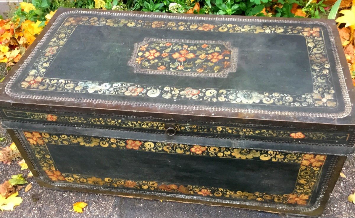 Painted Leather Chest, Camphor Tree, Philippines Colonial Spain, XVIIIth