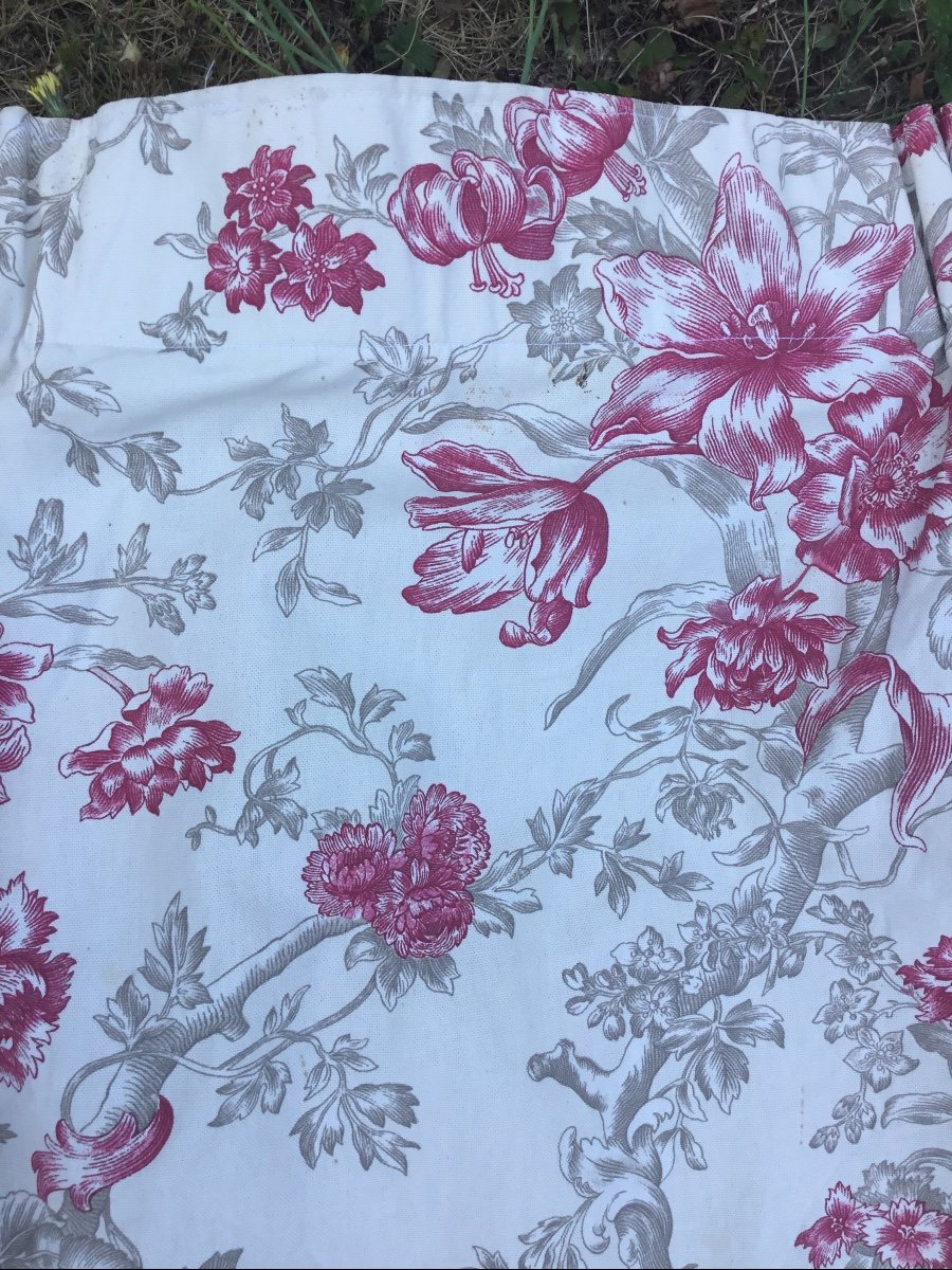 Lovely Pair Of Gray And Pink Floral Curtains (280 X 140)-photo-3