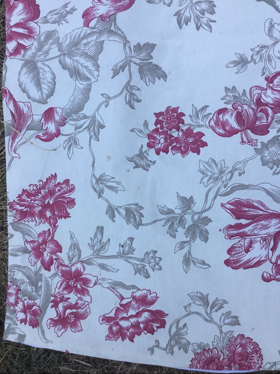 Lovely Pair Of Gray And Pink Floral Curtains (280 X 140)-photo-5