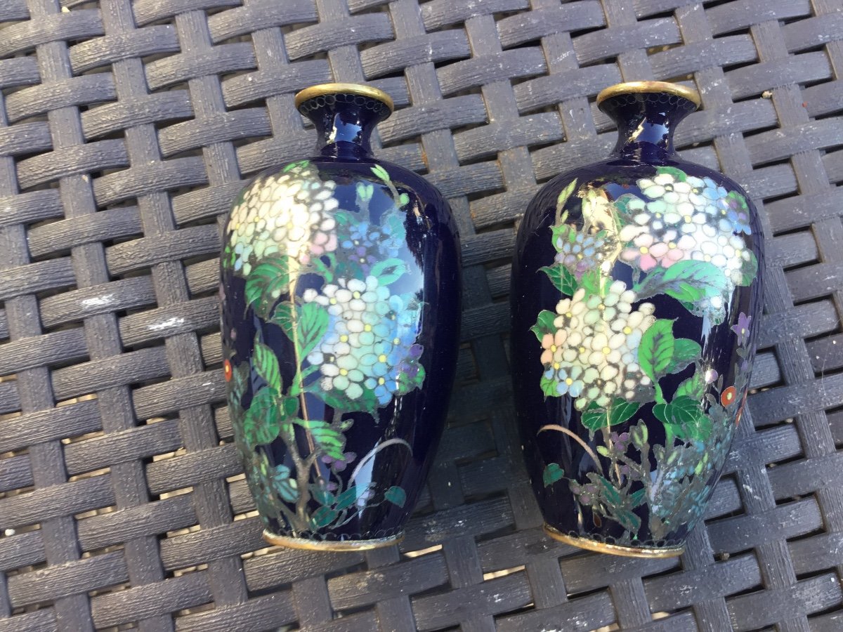 Paire De Vases Japonais Miniatures Aux Hortensias -photo-2
