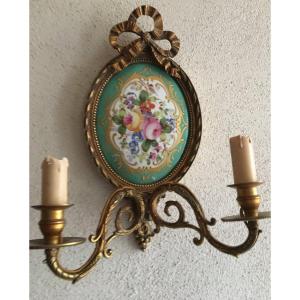 Wall Lamp In Gilt Bronze And Porcelain Plate