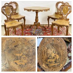 École Suisse du XIXème, salon composé de 5 pièces 