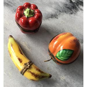 LA PETITE BOITE À PILULE DE COLLECTION FRUITS, LIMOGES