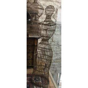 GRAND MANNEQUIN DE BLANCHISSERIE EN VANNERIE, DATANT DES ANNÉES 1900
