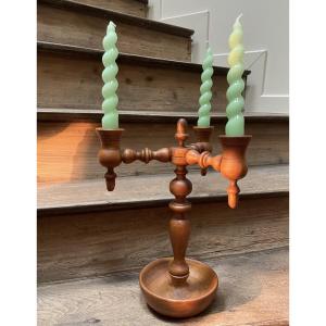 Chandelier de style scandinave en bois tourné