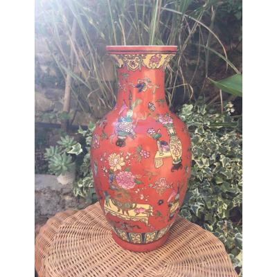 Coral Bottom Vase, China