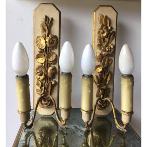 Pair Of Wall Lights In Golden Wood Decorated With Clusters Of Flowers