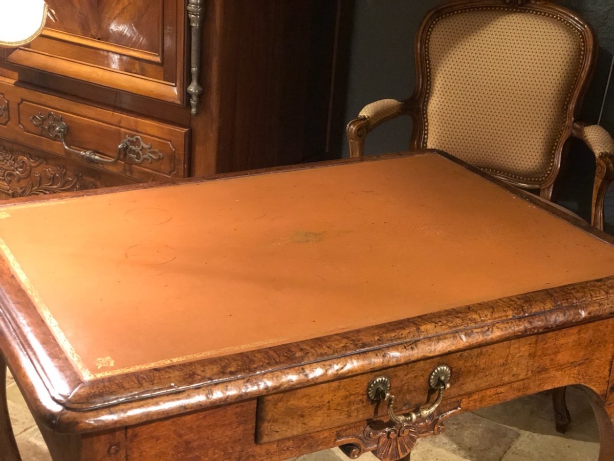 Table à Jeux - Porte-bougeoirs En Noyer - Lyon époque Régence -photo-8