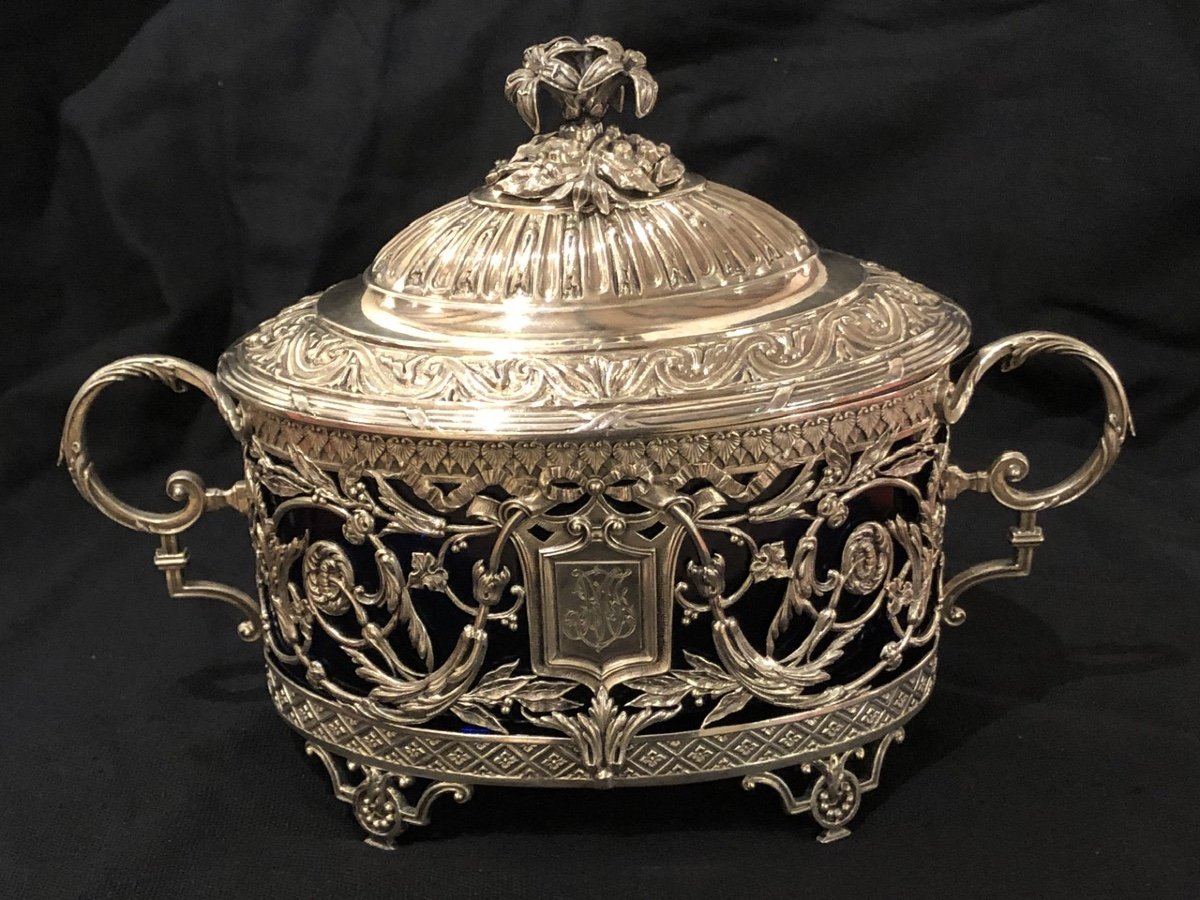 A.m.tallois Et Mainz - Oval Box In Sterling Silver - Minerva Period 19th