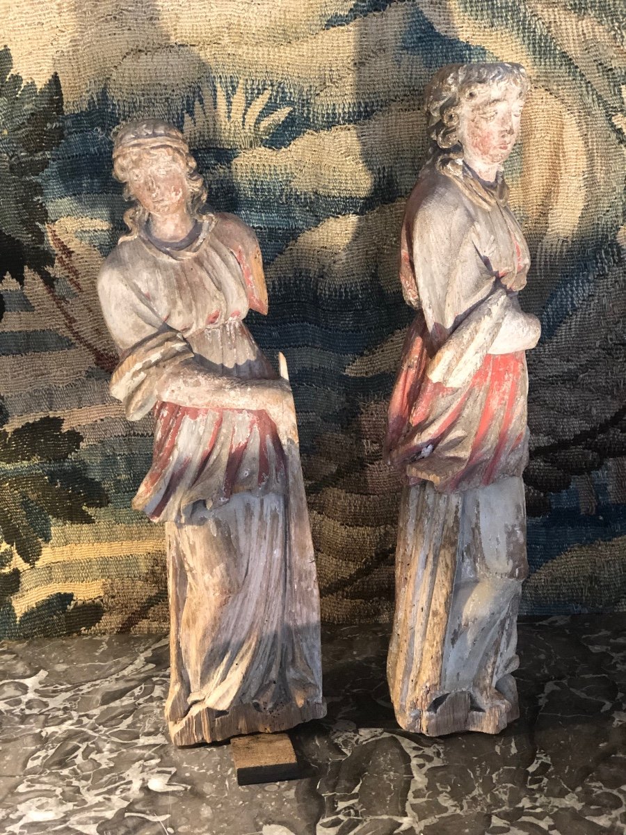 Deux personnages en bois  Sculpté Et Polychrome Epoque XVII éme 