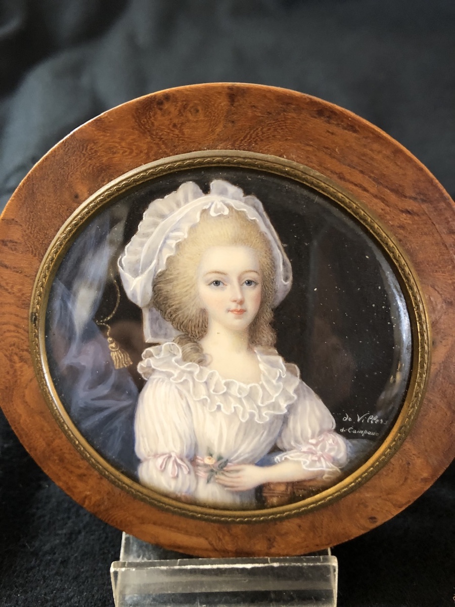 Miniature Sur Ivoire Portrait En Buste De Marie-antoinette époque XIX éme 