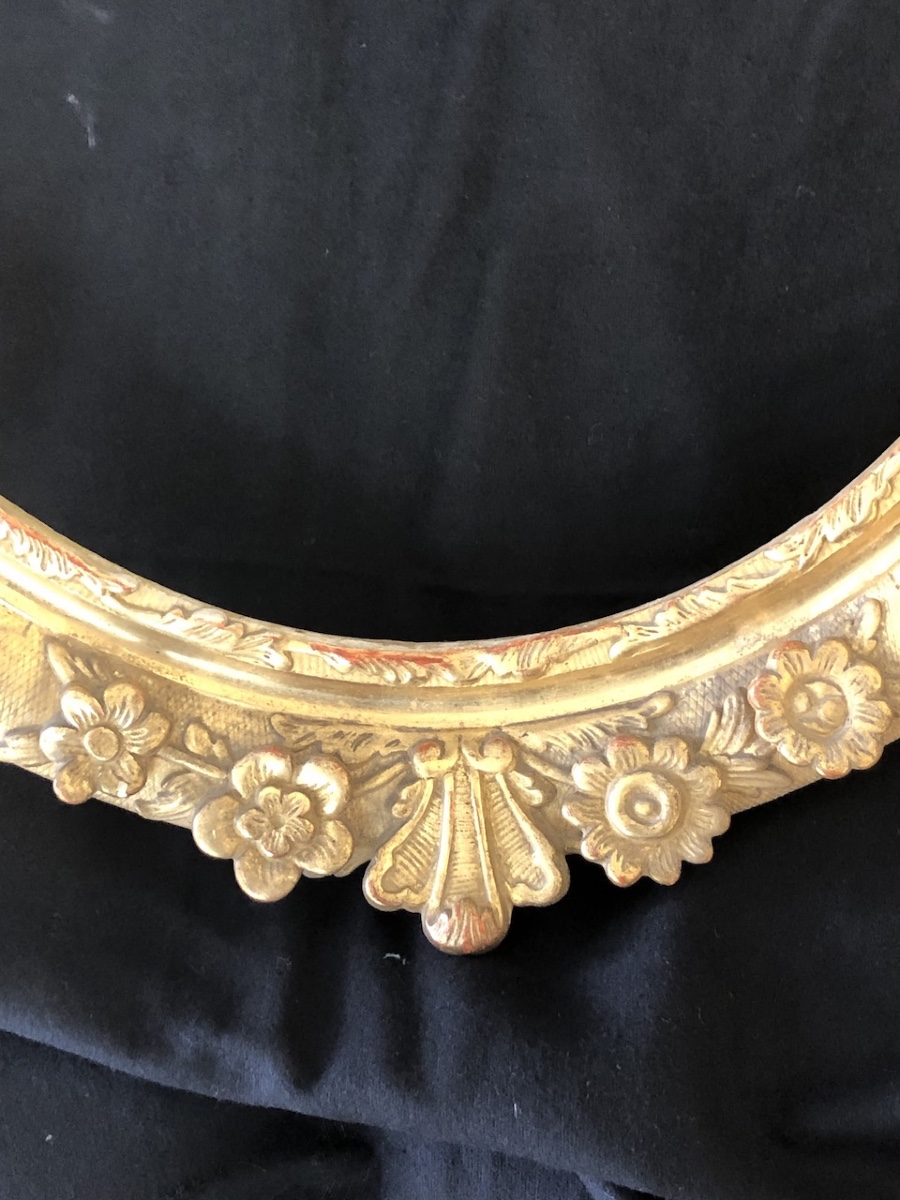 Pair Of Oval Carved And Gilded Wood Frames, Regency Style -photo-1