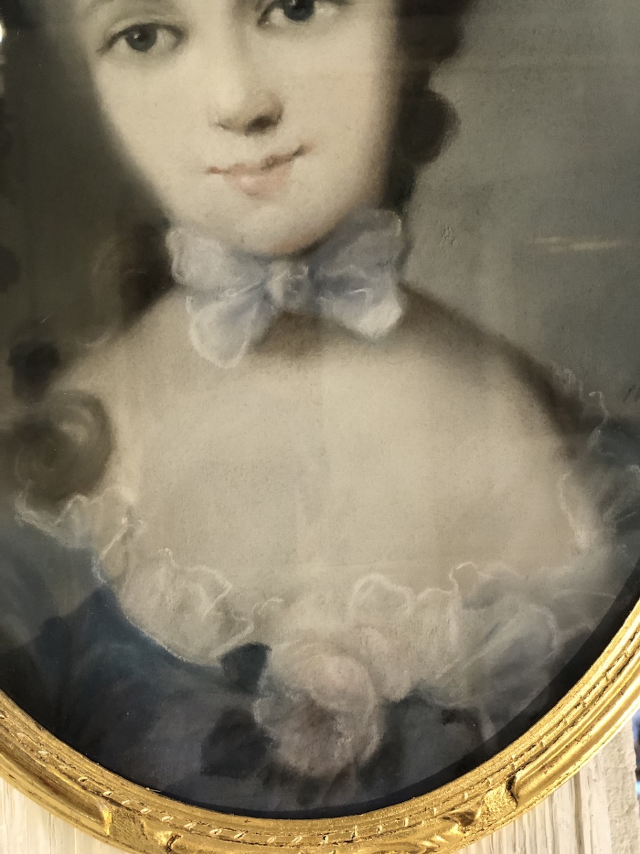 Pastel -portrait d’une jeune femme de qualité dans le goût du XVIII eme -photo-3
