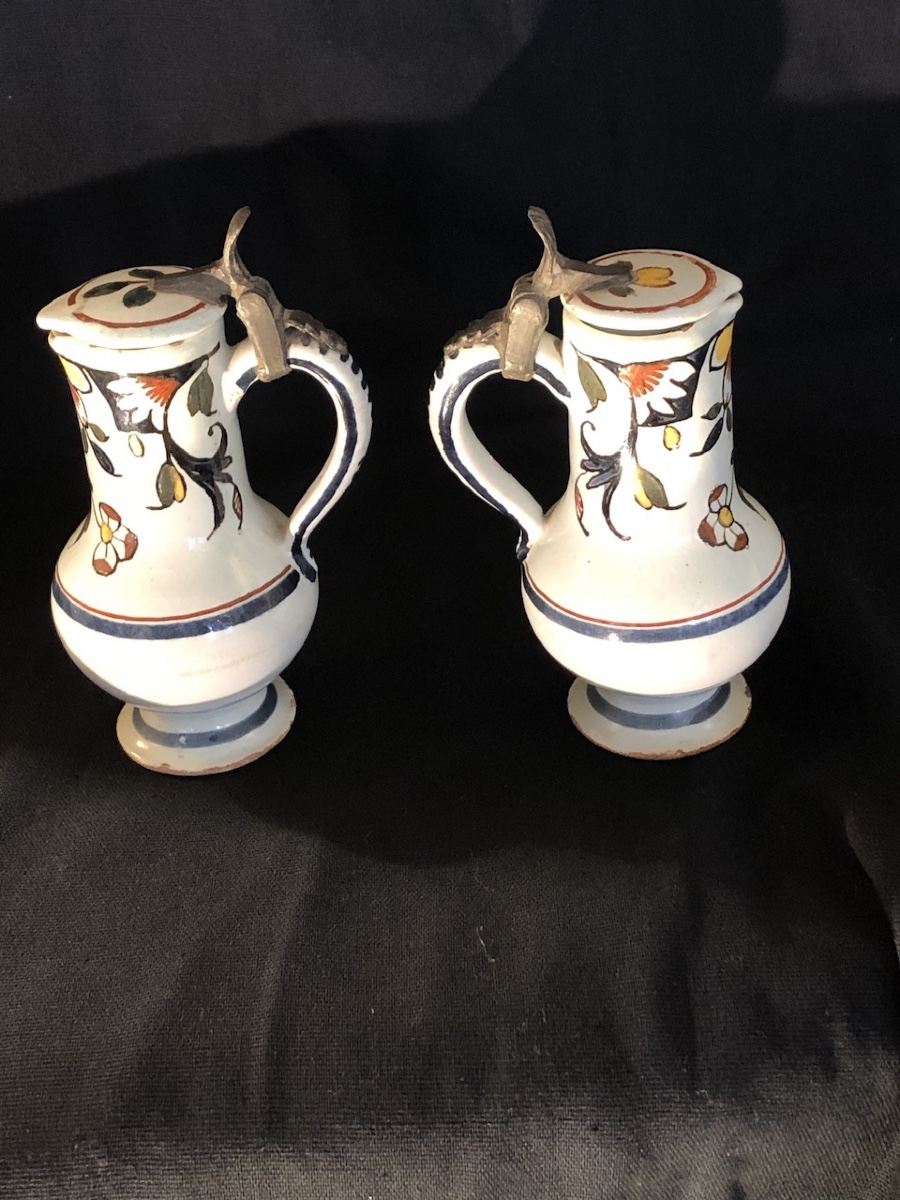 Paire de petits pichets couverts en faïence de Rouen époque XVIII eme-photo-3