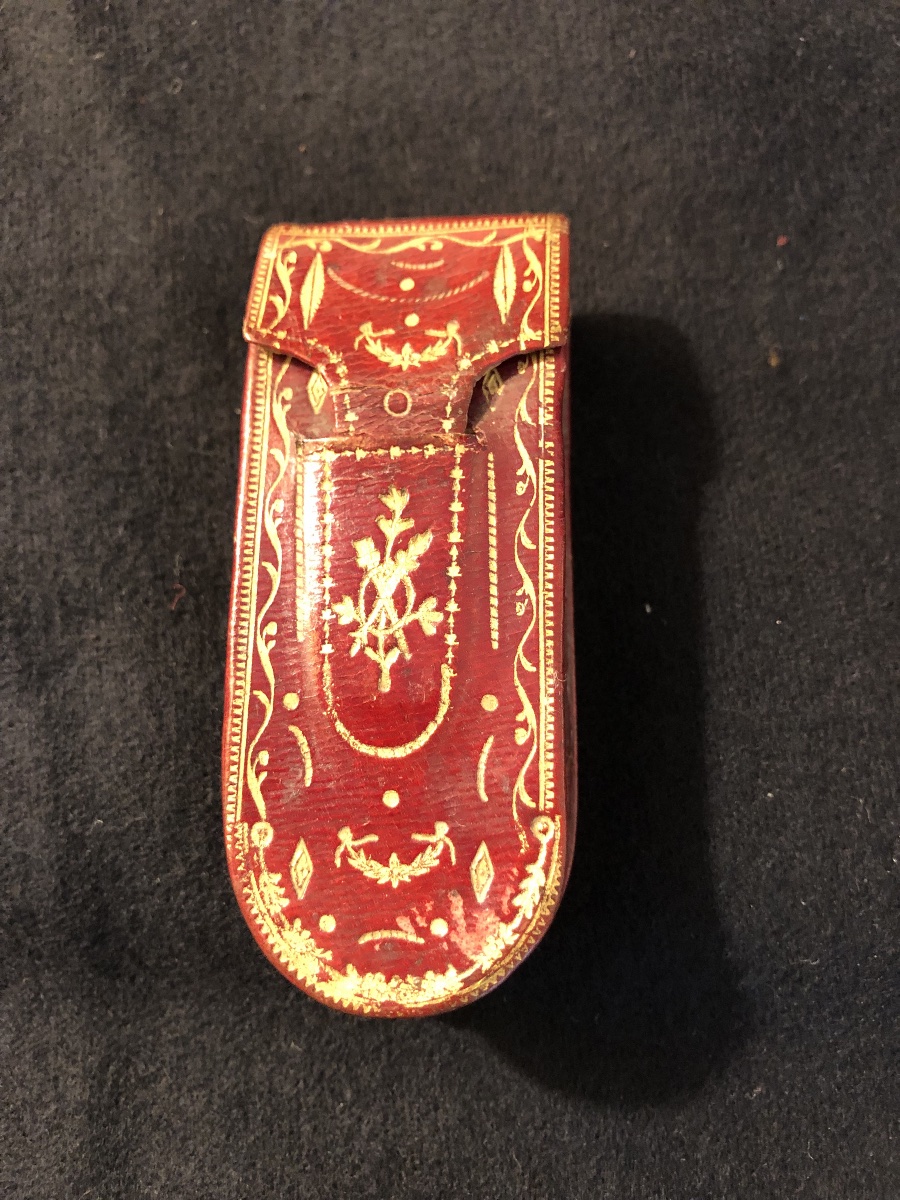 Crystal Salt Flask In Late 18th Century Case-photo-1