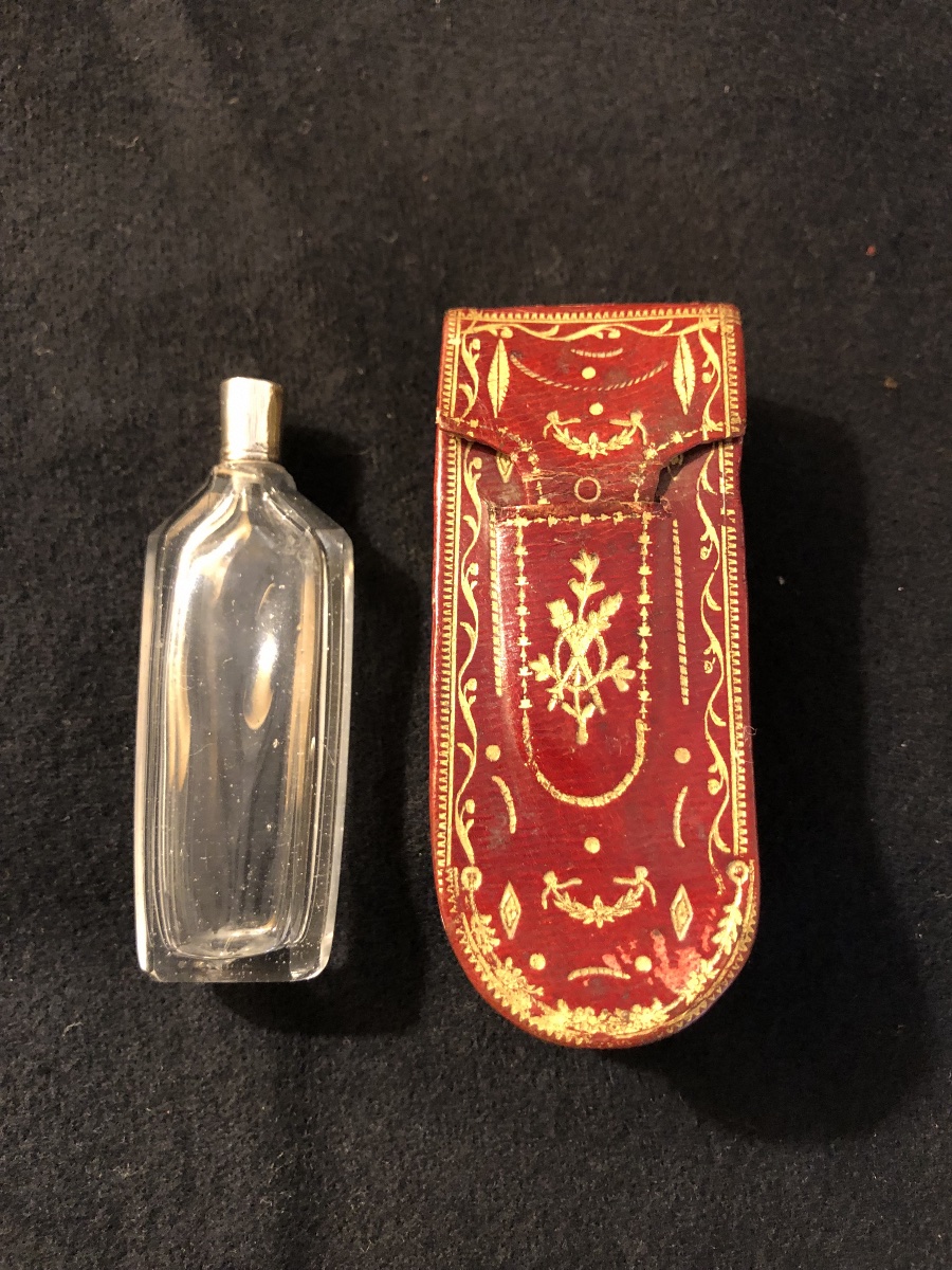 Crystal Salt Flask In Late 18th Century Case