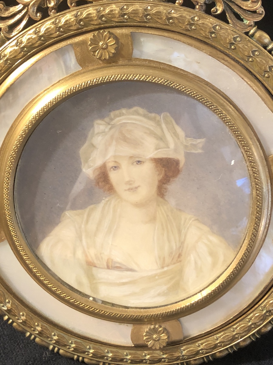 Miniature Painted On Ivory Depicting A Young Woman 19th Century-photo-2