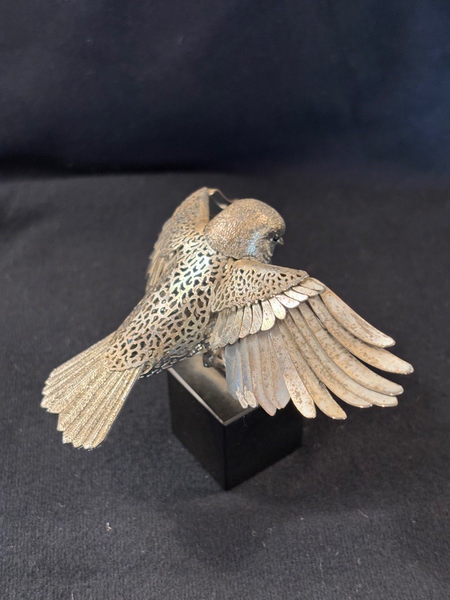 Christofle : petit oiseau aux ailes déployées en métal argenté -photo-2