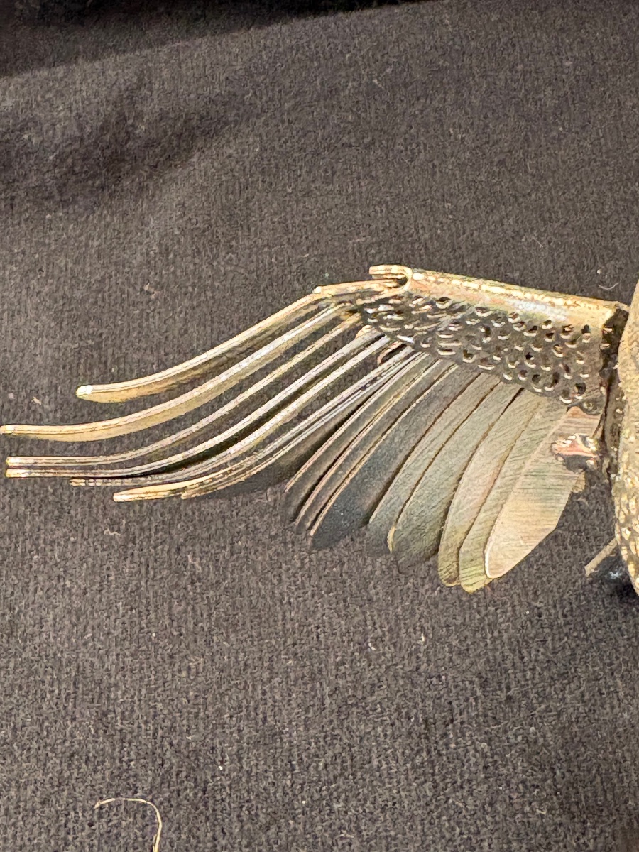 Christofle : petit oiseau aux ailes déployées en métal argenté -photo-1
