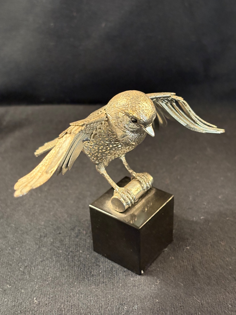 Christofle : petit oiseau aux ailes déployées en métal argenté 