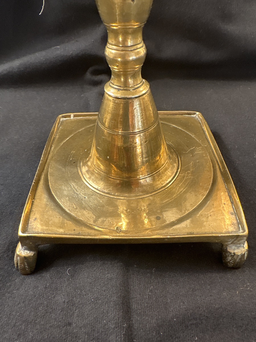 17th-century Bronze Candlestick -photo-3