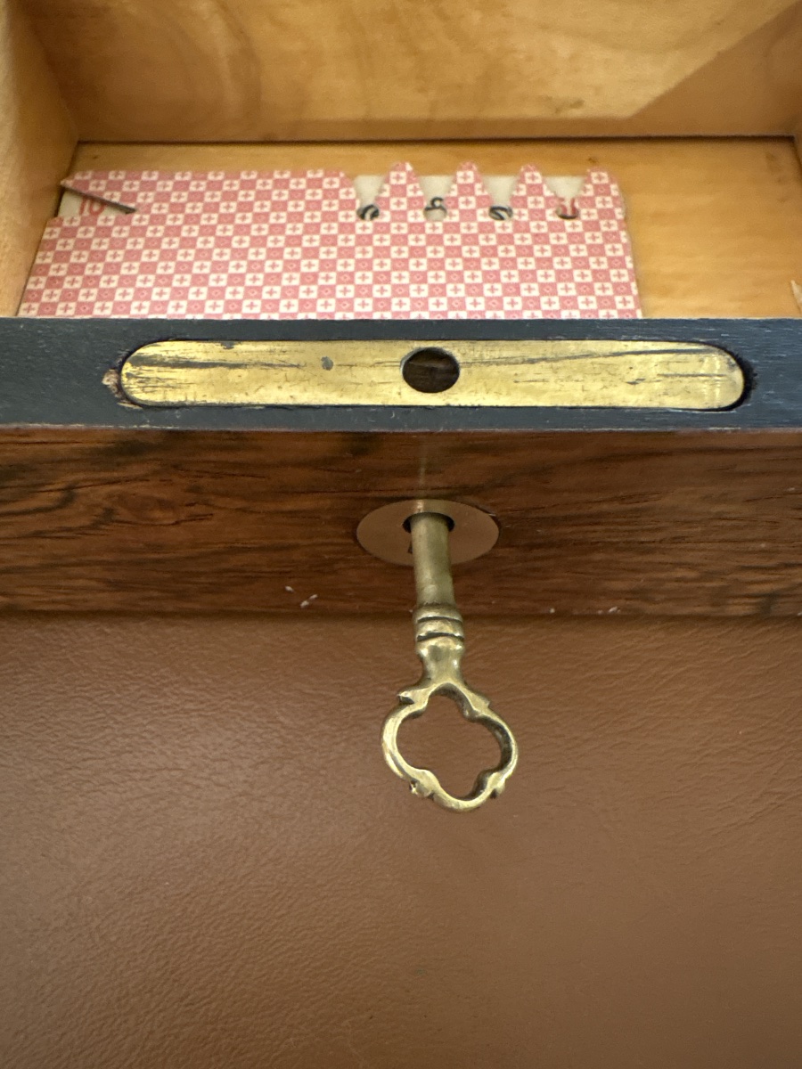 Gift Set - Game Box And Its Napoleon III-era Tokens -photo-2