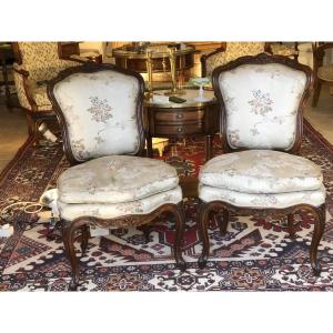 Paire de chaises Louis XV estampillées Pierre Nogaret reçu Maître  à Lyon en 1745