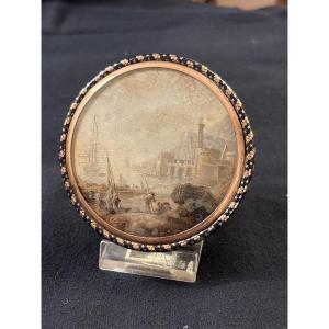 Boîte de présentation en écaille de tortue et or fin XVIII eme