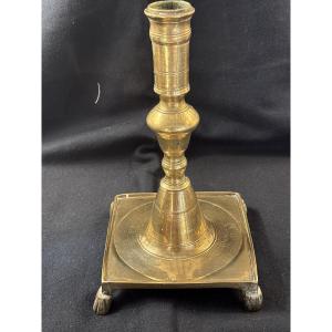Bougeoir en bronze époque XVII eme siècle