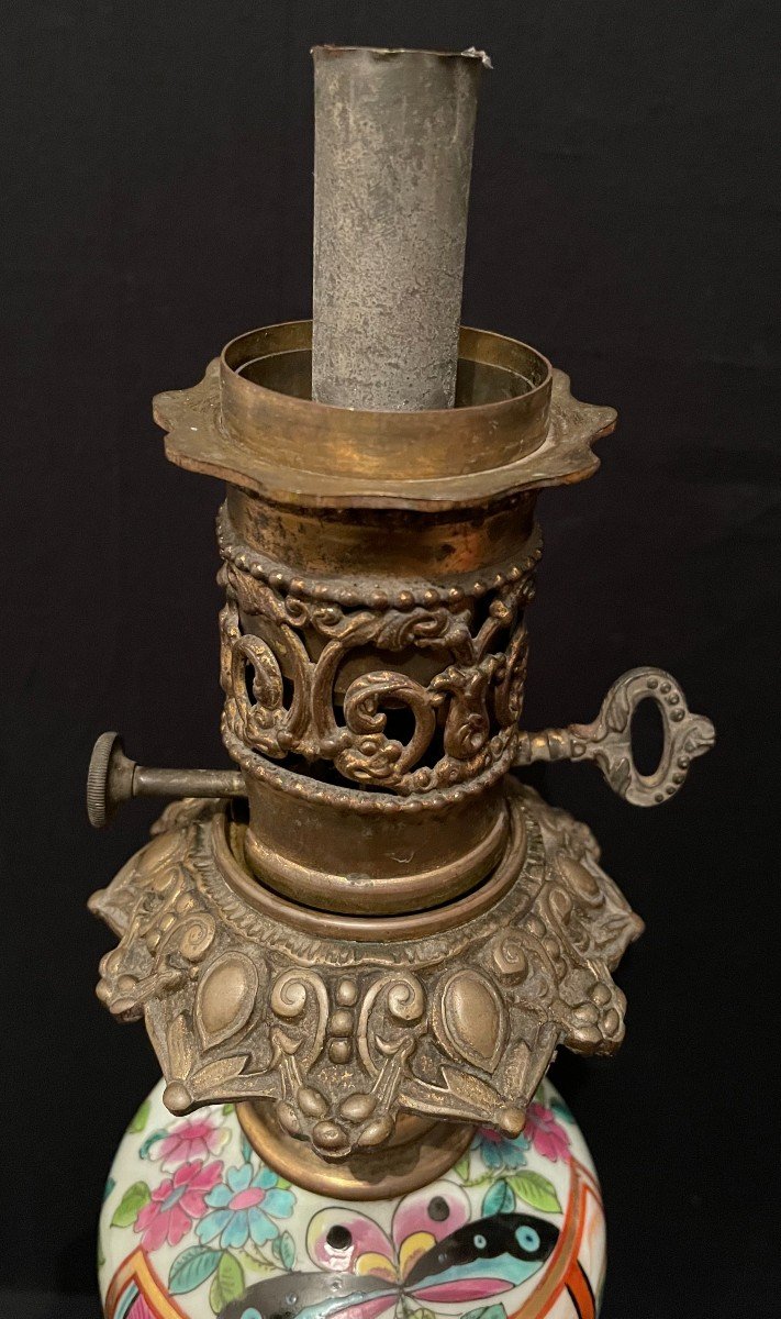 Bayeux Porcelain Oil Lamp Nineteenth Century Chinese Decor-photo-1