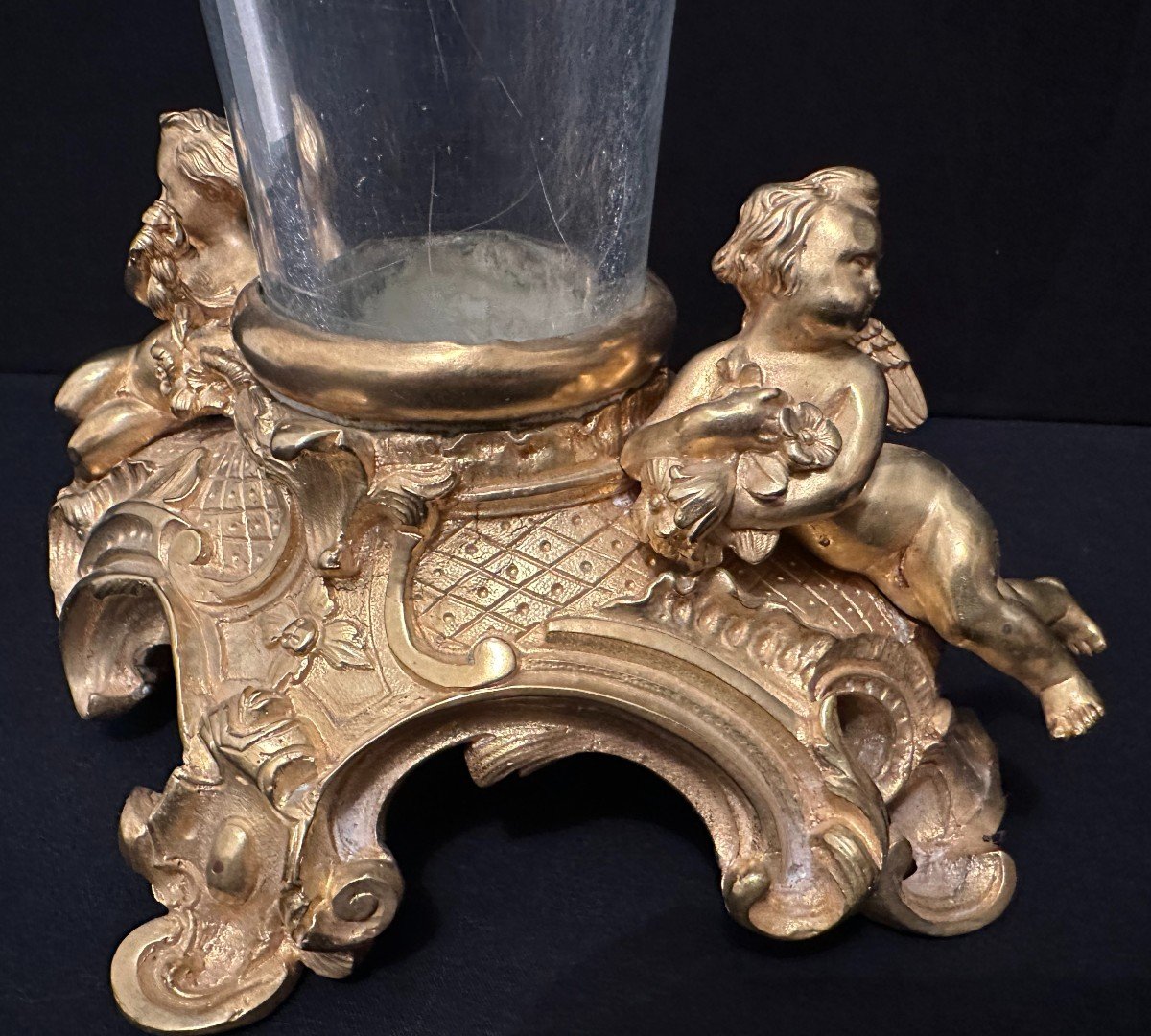 Vase Cornet Cristal Et Bronze Doré Aux Amours Fin XIXème-photo-2
