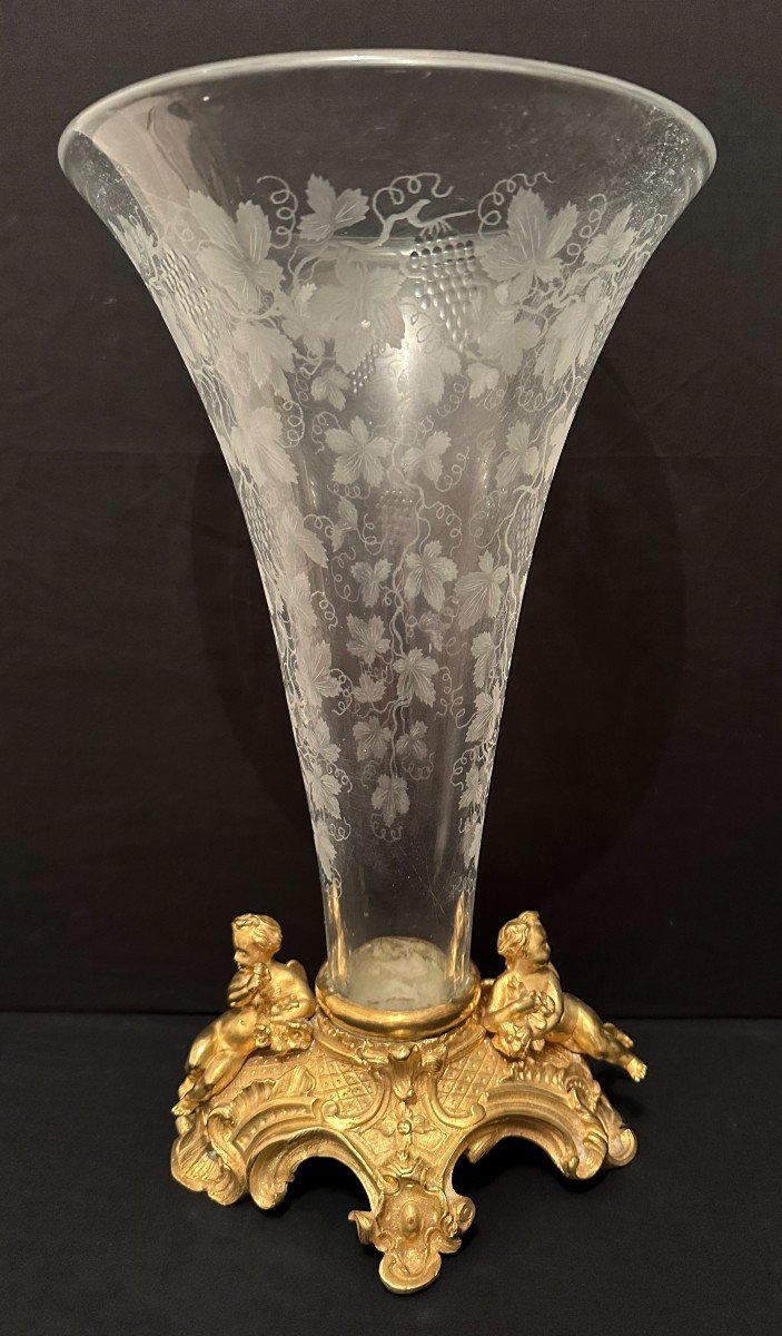 Vase Cornet Cristal Et Bronze Doré Aux Amours Fin XIXème